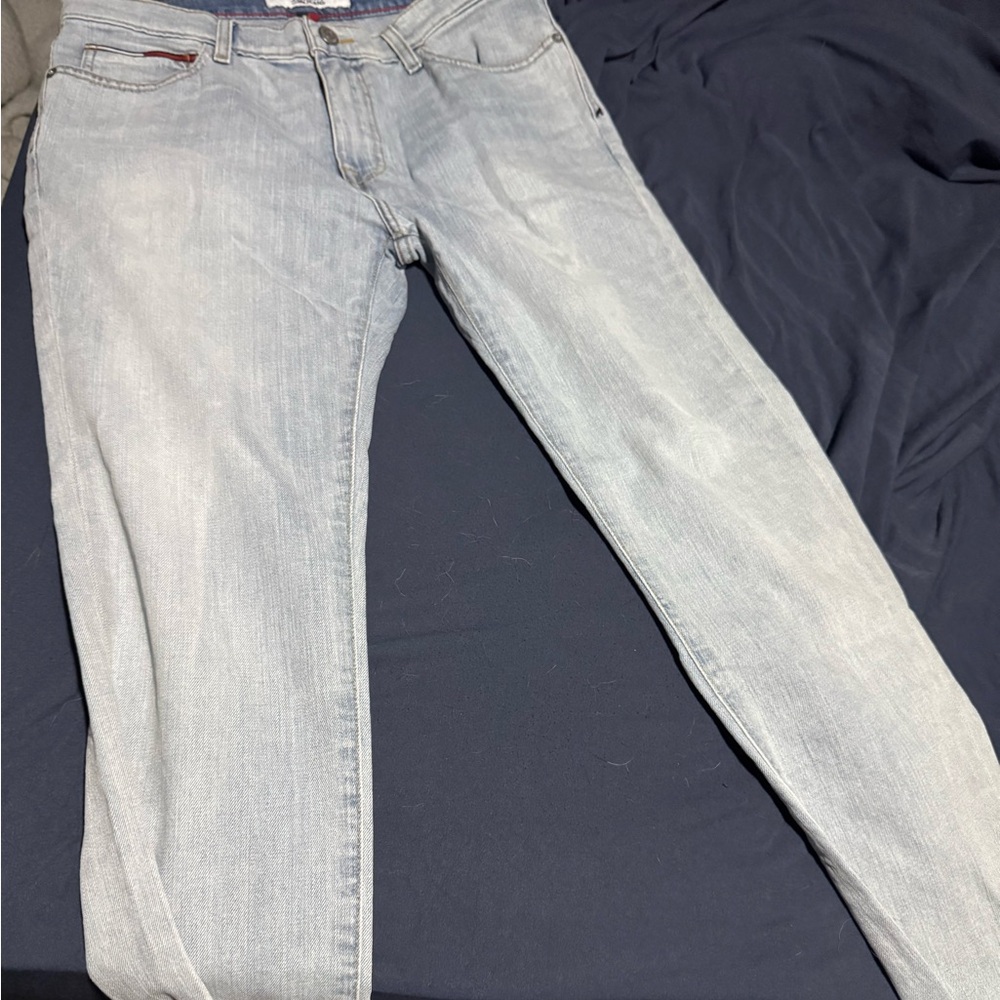 Tommy Hilfiger Denim Jeans with Brown Logo Patch